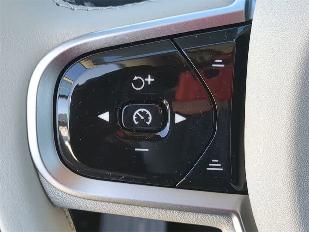 Thumbnail: 2026 Volvo XC90 - 24