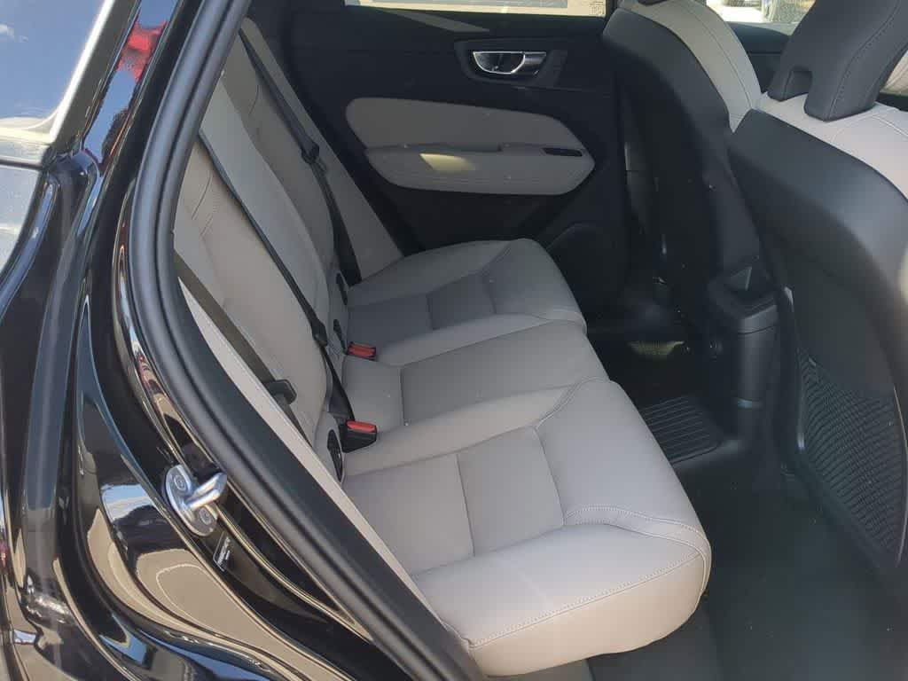 Thumbnail: 2026 Volvo XC60 - 19