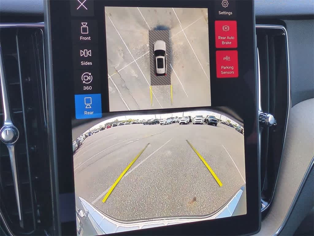 Thumbnail: 2026 Volvo XC60 - 29