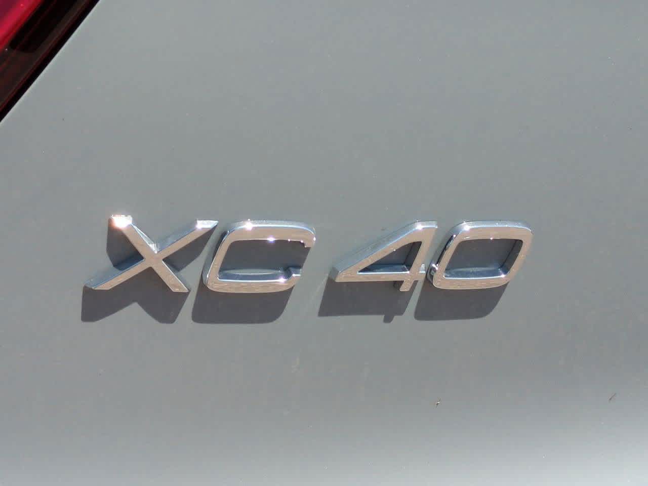 Thumbnail: 2026 Volvo XC40 - 12