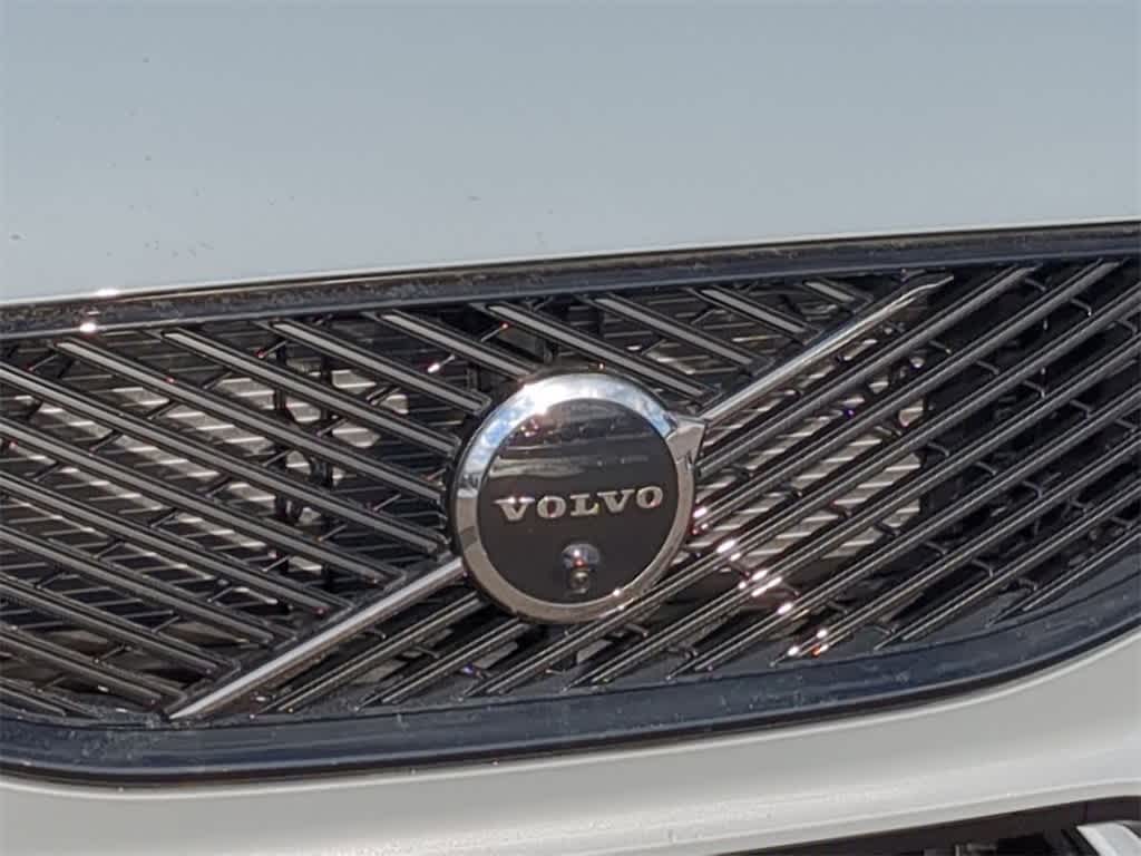 Thumbnail: 2026 Volvo XC60 - 11