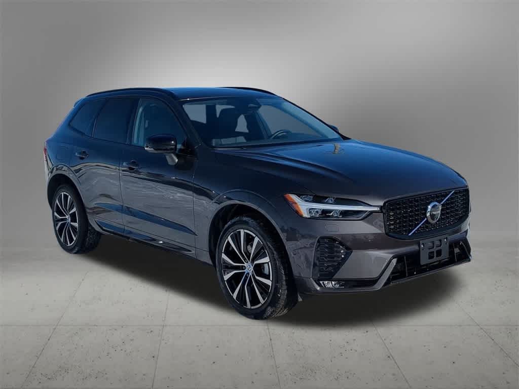 Thumbnail: 2025 Volvo XC60 - 8