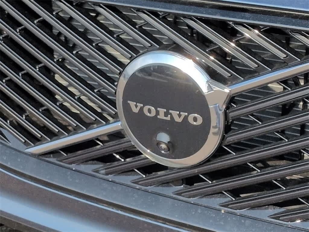 Thumbnail: 2026 Volvo XC60 - 11