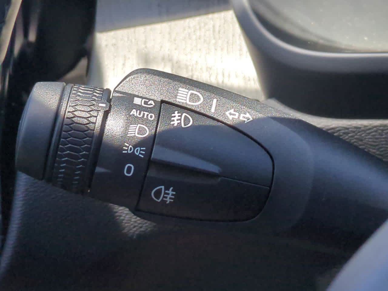 Thumbnail: 2026 Volvo XC40 - 27