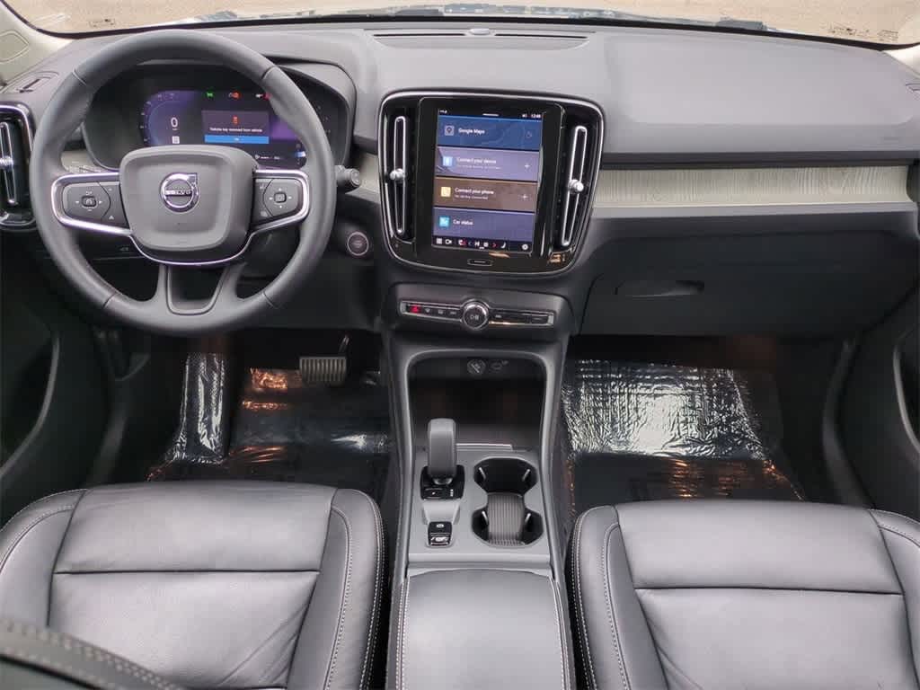 Thumbnail: 2023 Volvo XC40 - 7