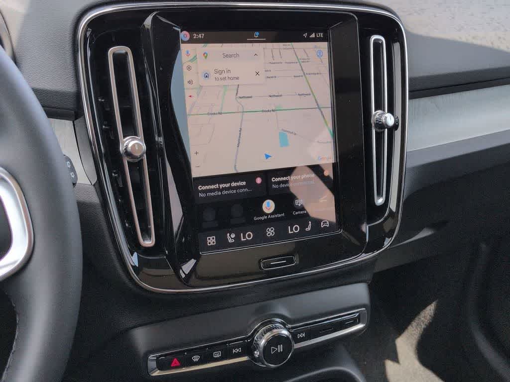 Thumbnail: 2026 Volvo XC40 - 28