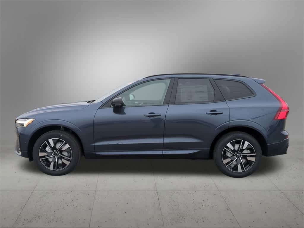 Thumbnail: 2026 Volvo XC60 - 3