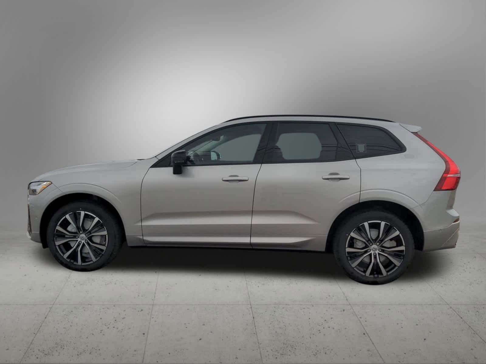 Thumbnail: 2024 Volvo XC60 - 3