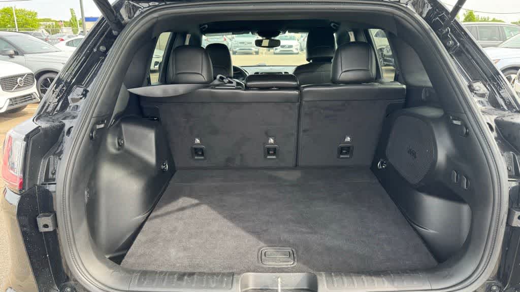 Thumbnail: 2019 Jeep Cherokee - 13
