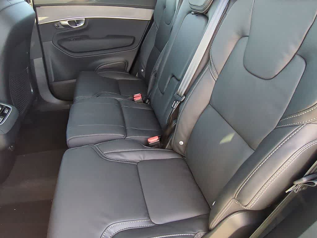 Thumbnail: 2026 Volvo XC90 - 18