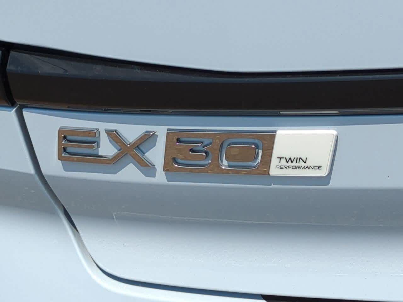 Thumbnail: 2025 Volvo EX30 - 12