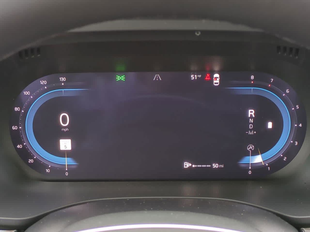2025 Volvo XC60 B5 Plus 32