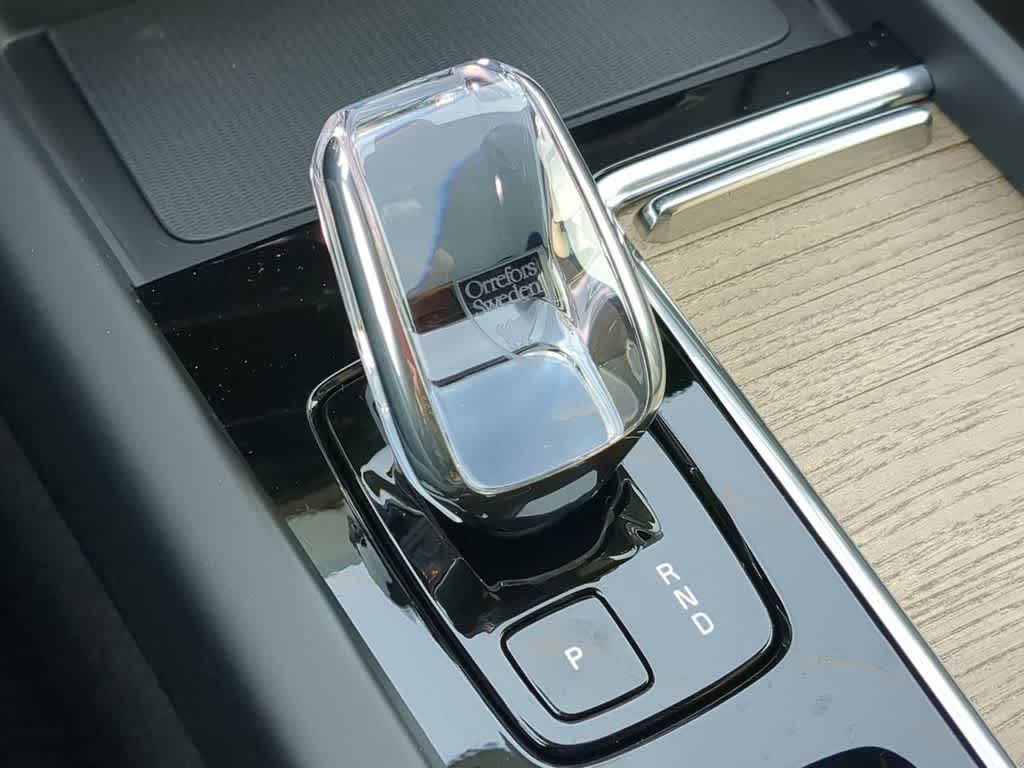 Thumbnail: 2026 Volvo XC60 - 30