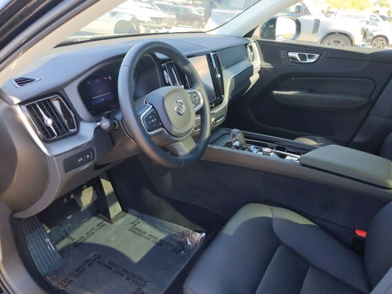 Thumbnail: 2025 Volvo XC60 - 2