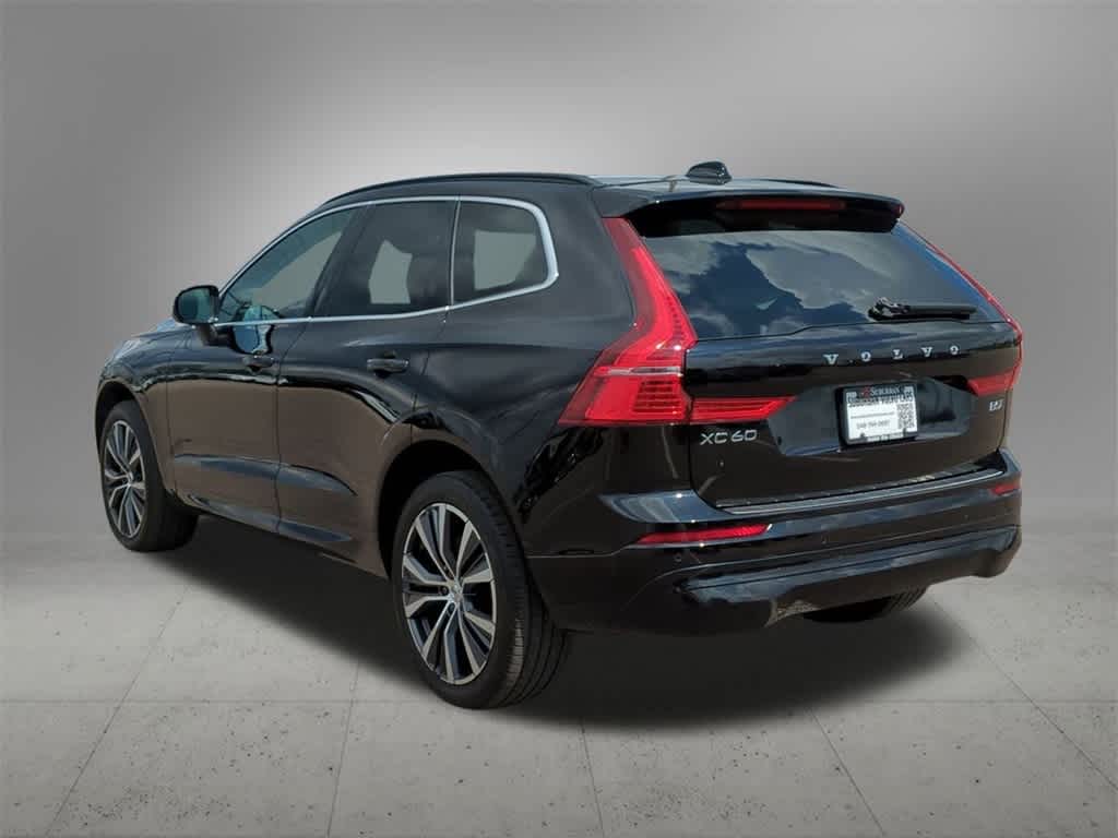 Thumbnail: 2022 Volvo XC60 - 4