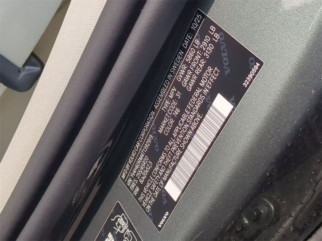 Thumbnail: 2026 Volvo XC60 - 34