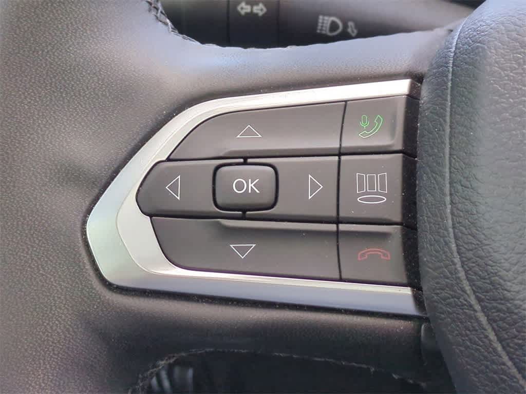 Thumbnail: 2023 Jeep Compass - 23