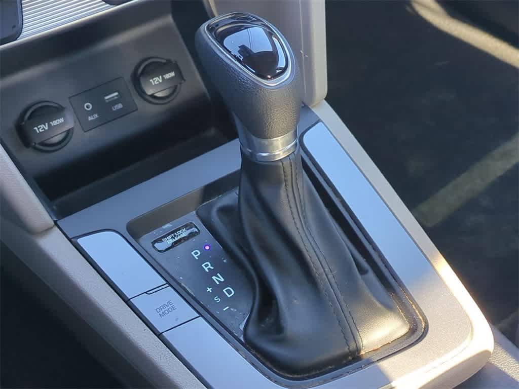 Thumbnail: 2019 Hyundai Elantra - 28
