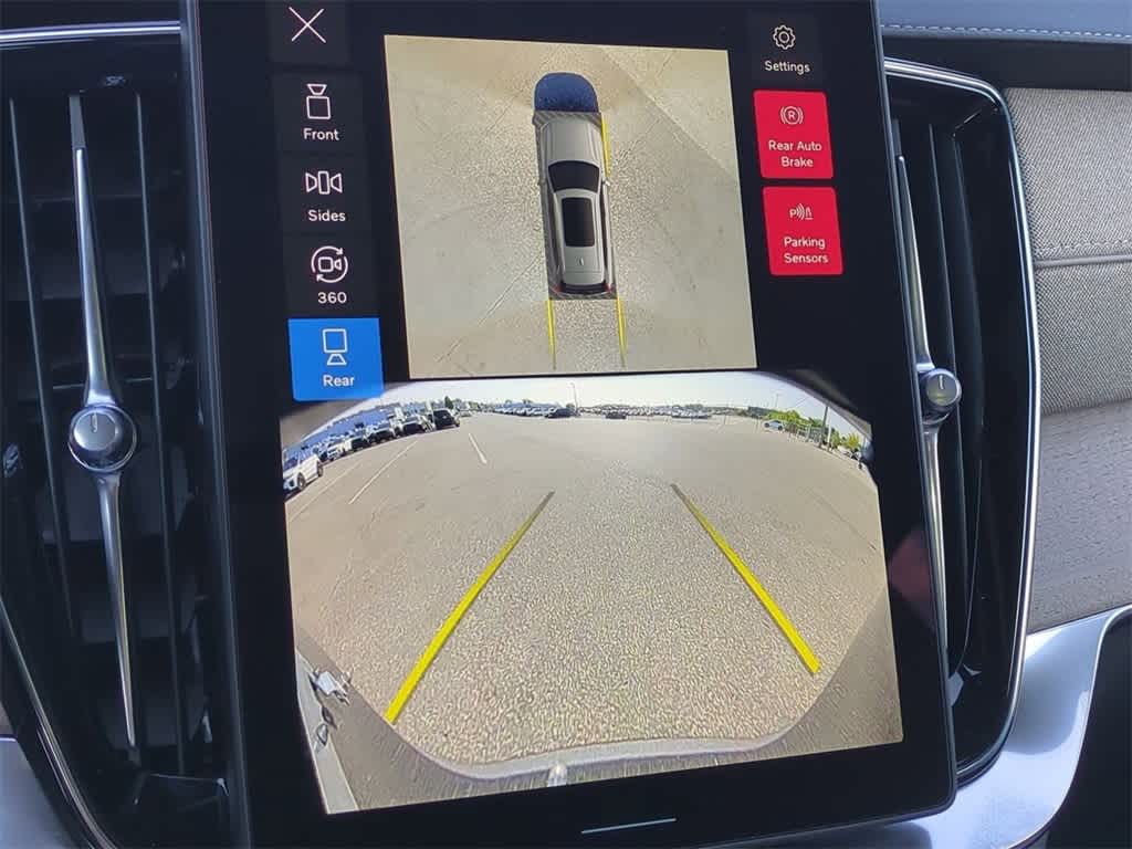 Thumbnail: 2026 Volvo XC90 - 28