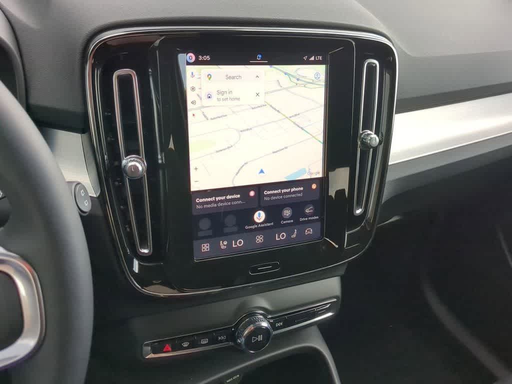 Thumbnail: 2026 Volvo XC40 - 26