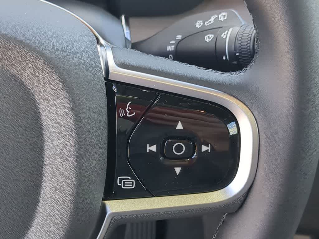 Thumbnail: 2026 Volvo XC90 - 23