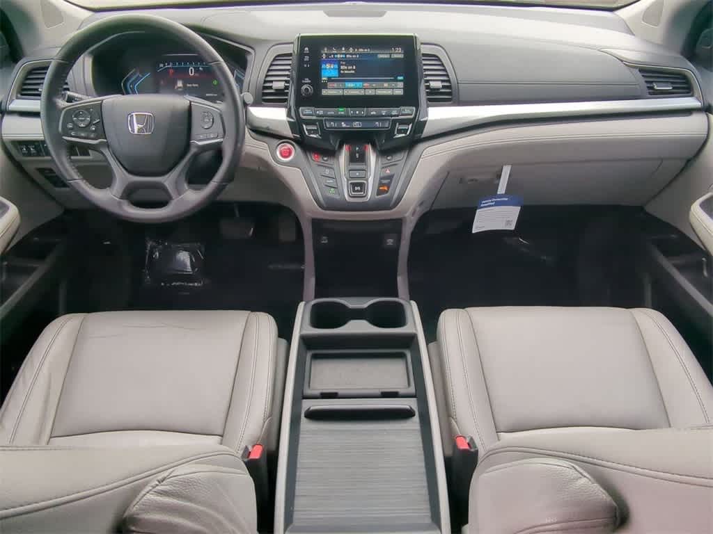 Thumbnail: 2021 Honda Odyssey - 14