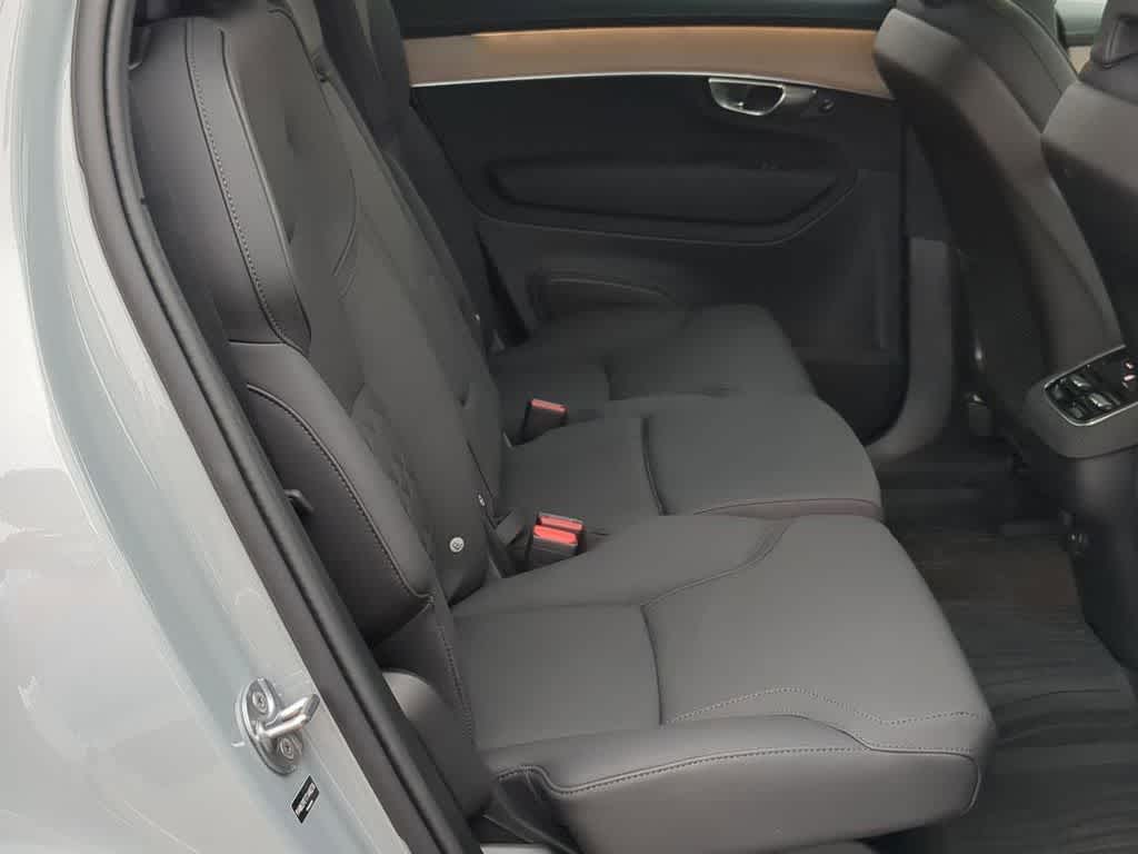 Thumbnail: 2026 Volvo XC90 - 19