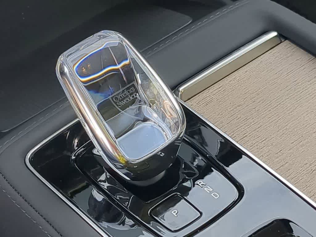 2026 Volvo XC90 Plus - Photo 30