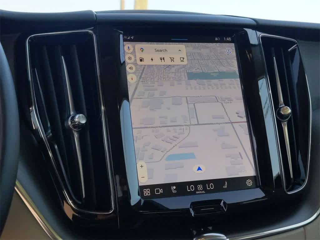 Thumbnail: 2025 Volvo XC60 - 22