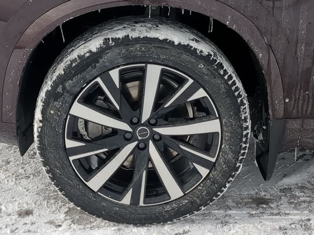 Thumbnail: 2026 Volvo XC90 - 13