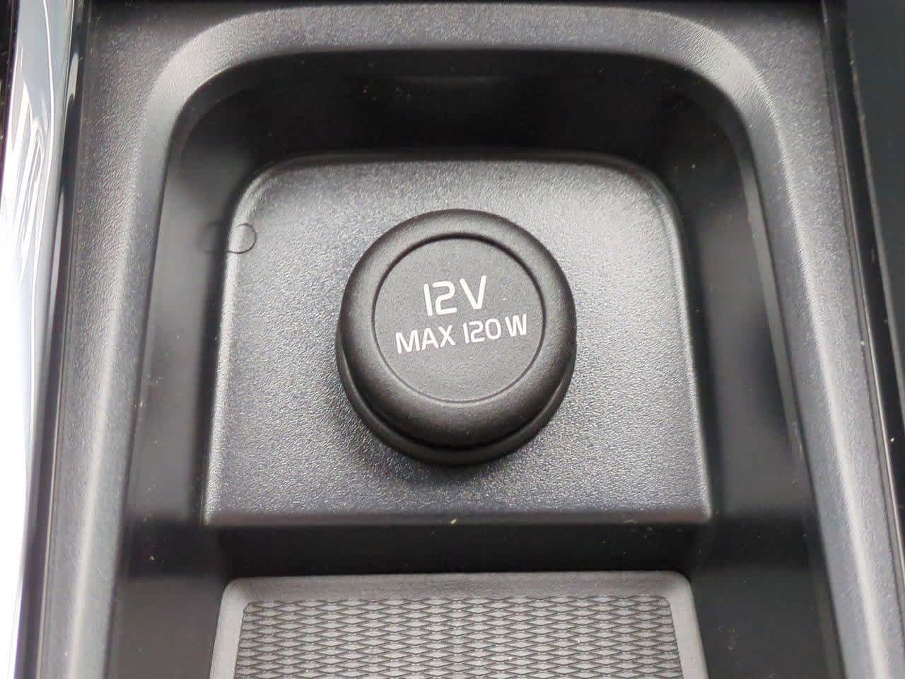 2025 Volvo XC60 B5 Plus 30