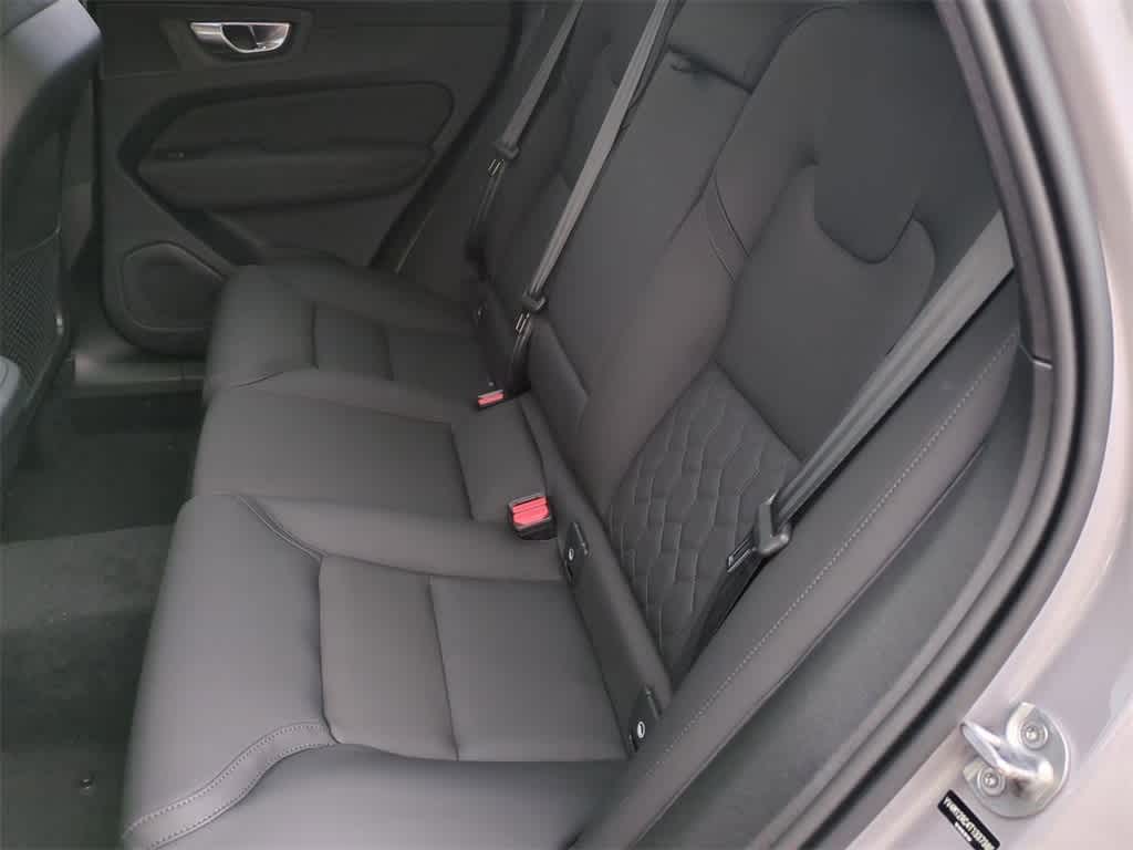 Thumbnail: 2026 Volvo XC60 - 19