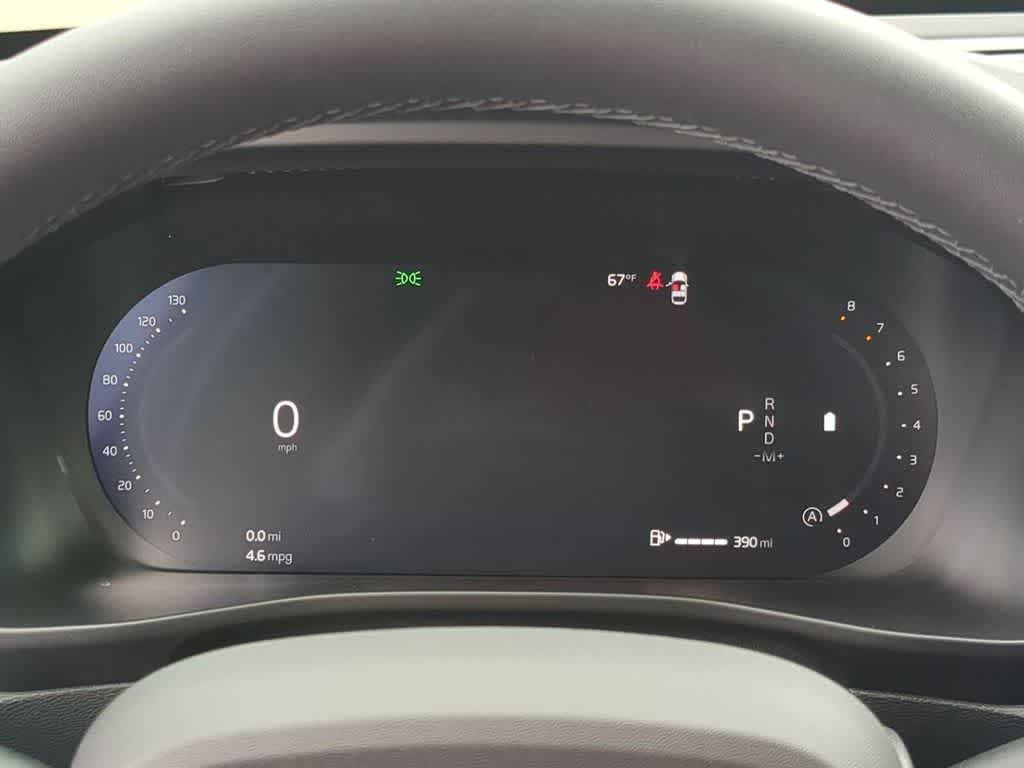 Thumbnail: 2026 Volvo XC40 - 28