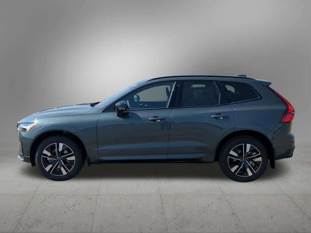 Thumbnail: 2026 Volvo XC60 - 3
