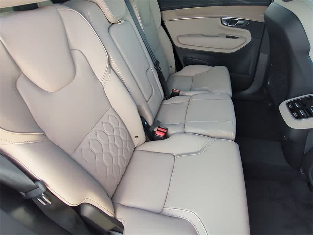 Thumbnail: 2026 Volvo XC90 - 19