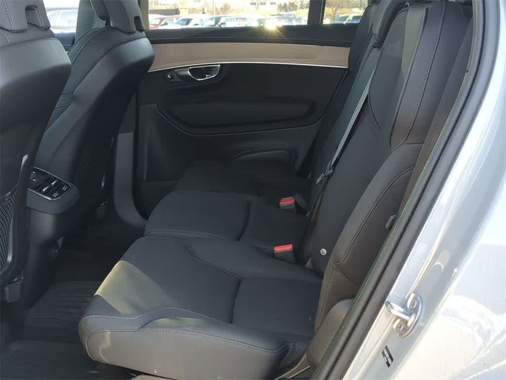 Thumbnail: 2026 Volvo XC90 - 18