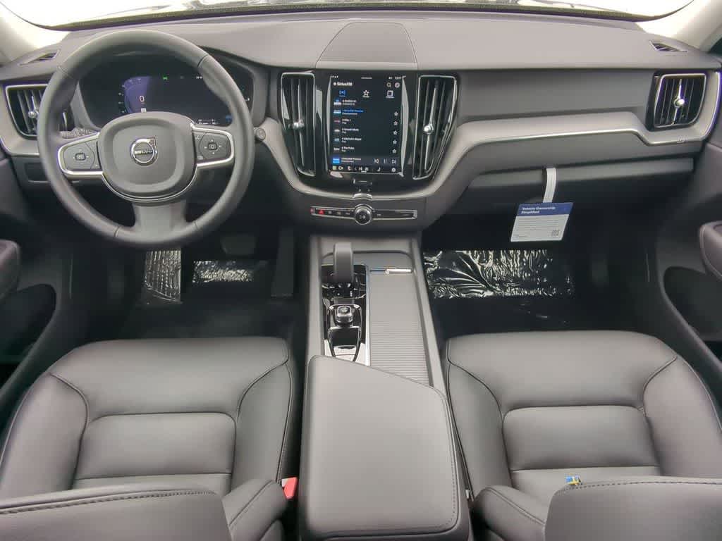 Thumbnail: 2025 Volvo XC60 - 14