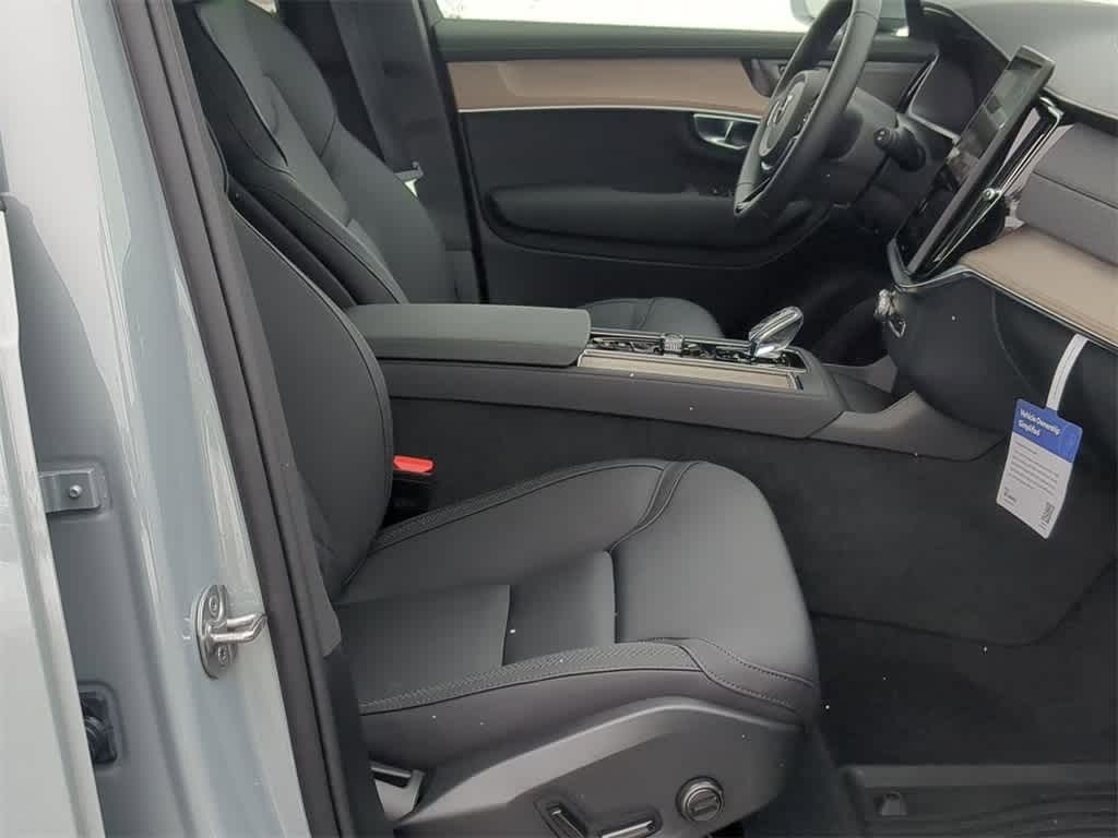 Thumbnail: 2026 Volvo XC90 - 22