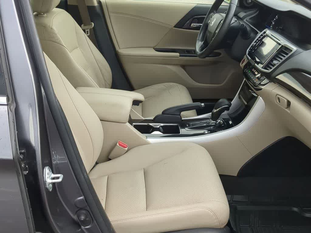 Thumbnail: 2017 Honda Accord - 20
