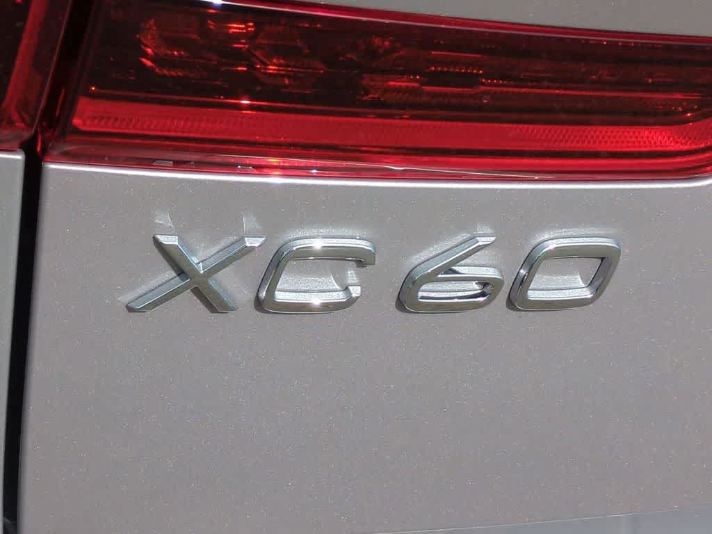 Thumbnail: 2026 Volvo XC60 - 12