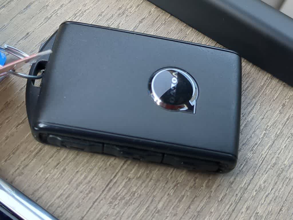 Thumbnail: 2026 Volvo XC60 - 33