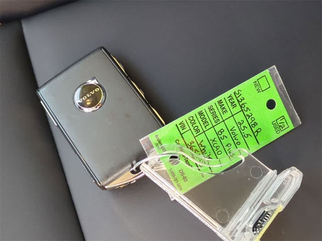 Thumbnail: 2025 Volvo XC90 - 35