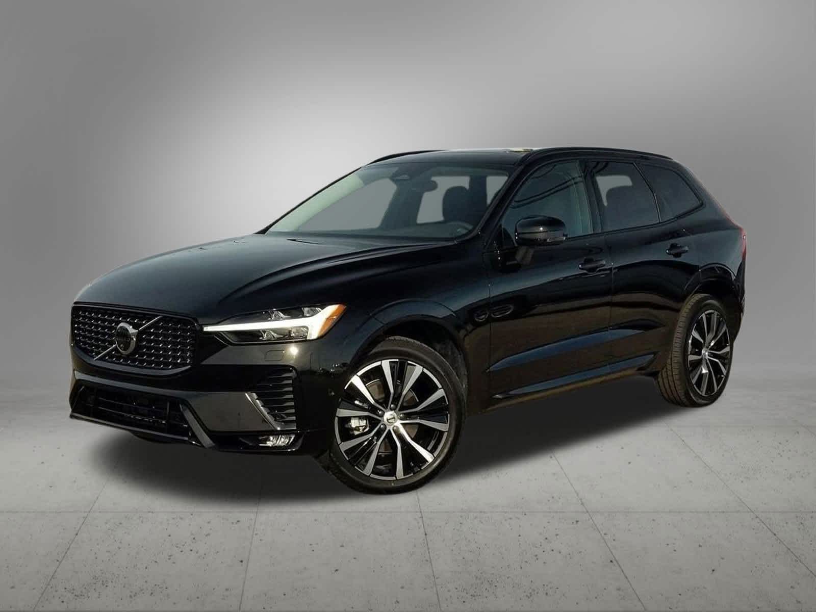 2025 Volvo XC60 B5 Plus -
                  Troy, MI