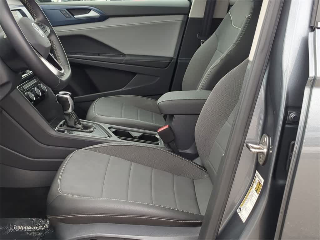 Thumbnail: 2024 Volkswagen Taos - 15