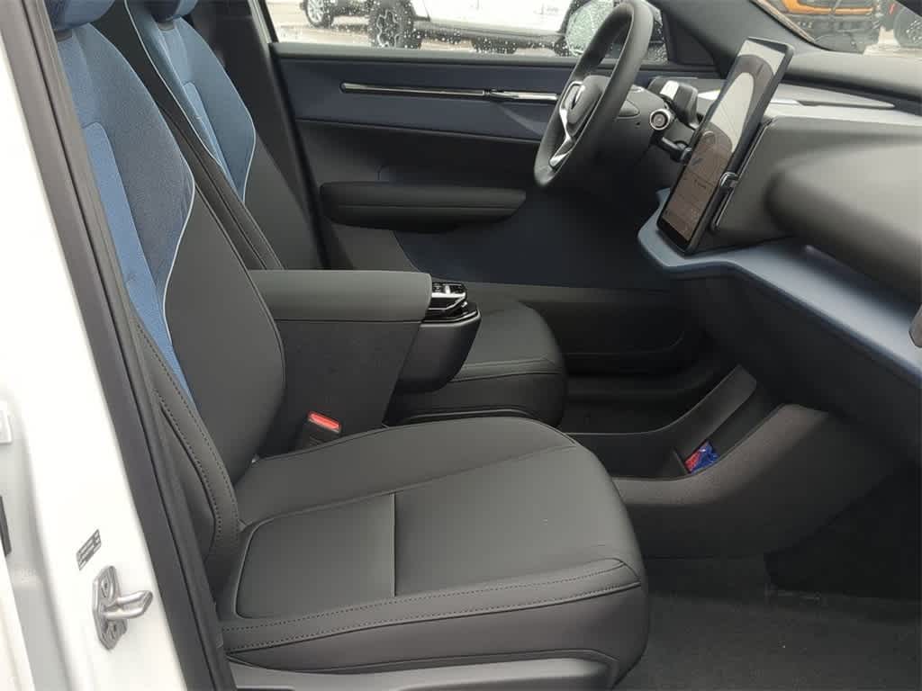 Thumbnail: 2026 Volvo EX30 - 20