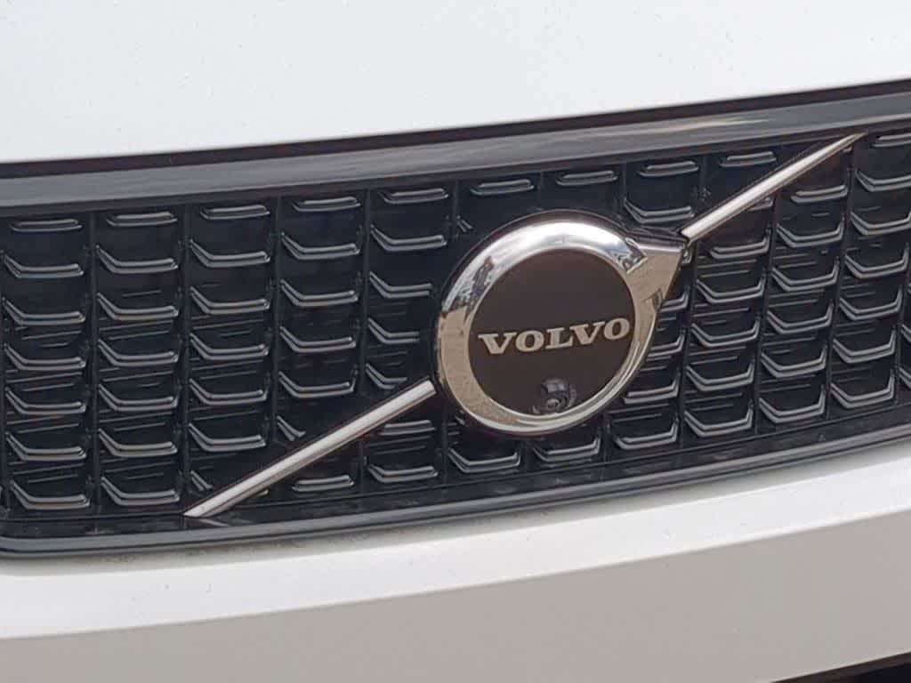 Thumbnail: 2026 Volvo XC40 - 11