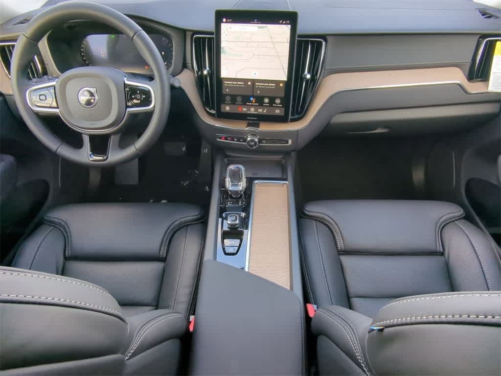 Thumbnail: 2026 Volvo XC60 - 14