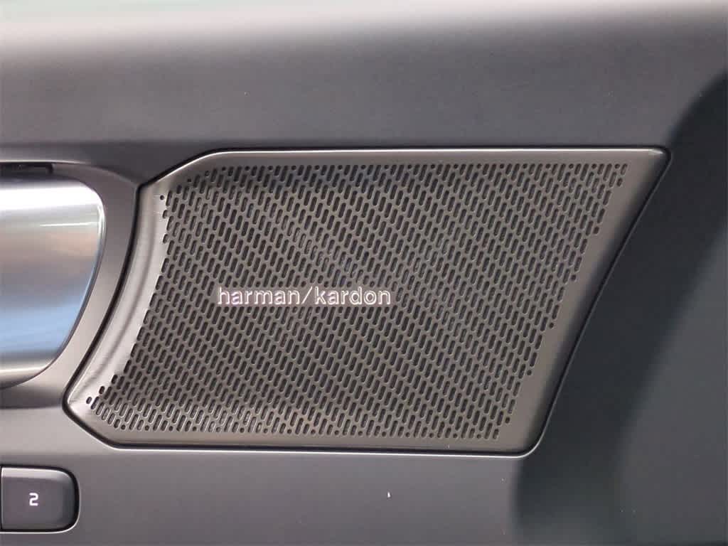 Thumbnail: 2026 Volvo XC40 - 30