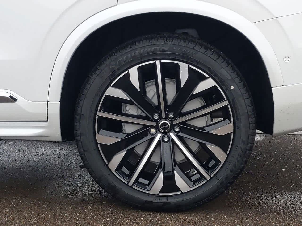 Thumbnail: 2025 Volvo XC90 - 12