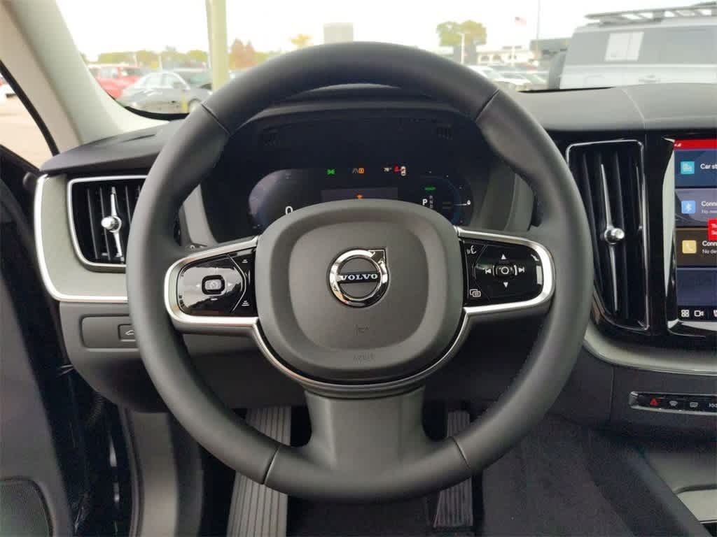 Thumbnail: 2025 Volvo XC60 - 20